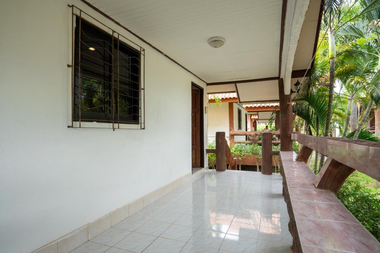 Lanta School Beach Resort Ko Lanta Exterior foto